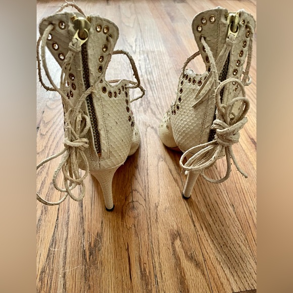 Pre-Loved Isabel Marant Heels! - Picture 3 of 4